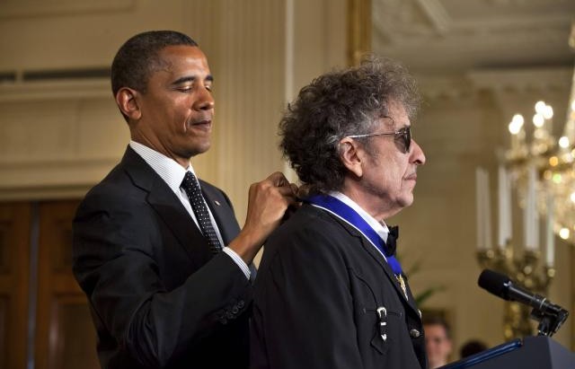 Le prix Nobel de littérature attribué au chanteur américain Bob Dylan
